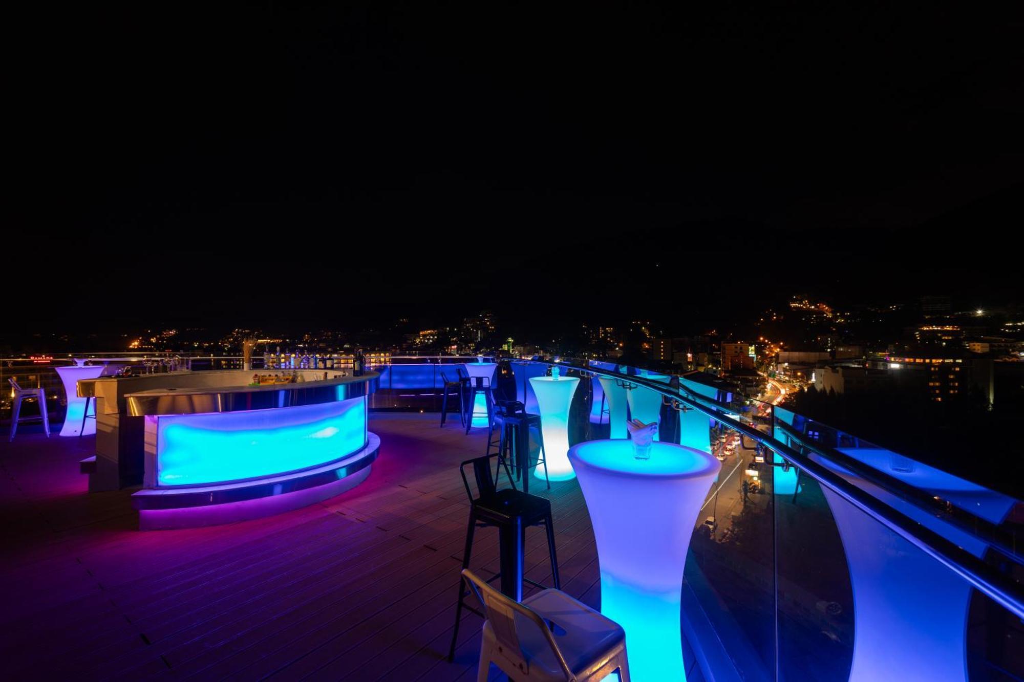The Marina Phuket Hotel Patong Екстериор снимка